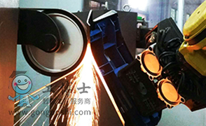 汽車護翼打磨機站