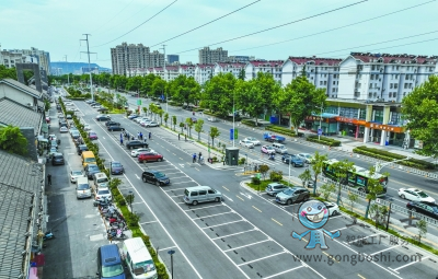 機(jī)器人上崗泊車