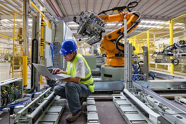 2025中國經(jīng)濟關(guān)鍵詞丨以科技創(chuàng)新引領(lǐng)新質(zhì)生產(chǎn)力發(fā)展 為經(jīng)濟持續(xù)增長增添動力